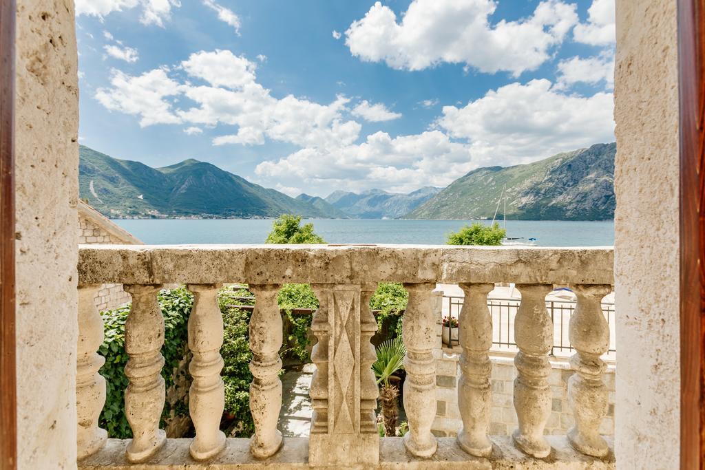 Villa Luxury Stone On The Sea With Private Pool And View Kotor Eksteriør bilde